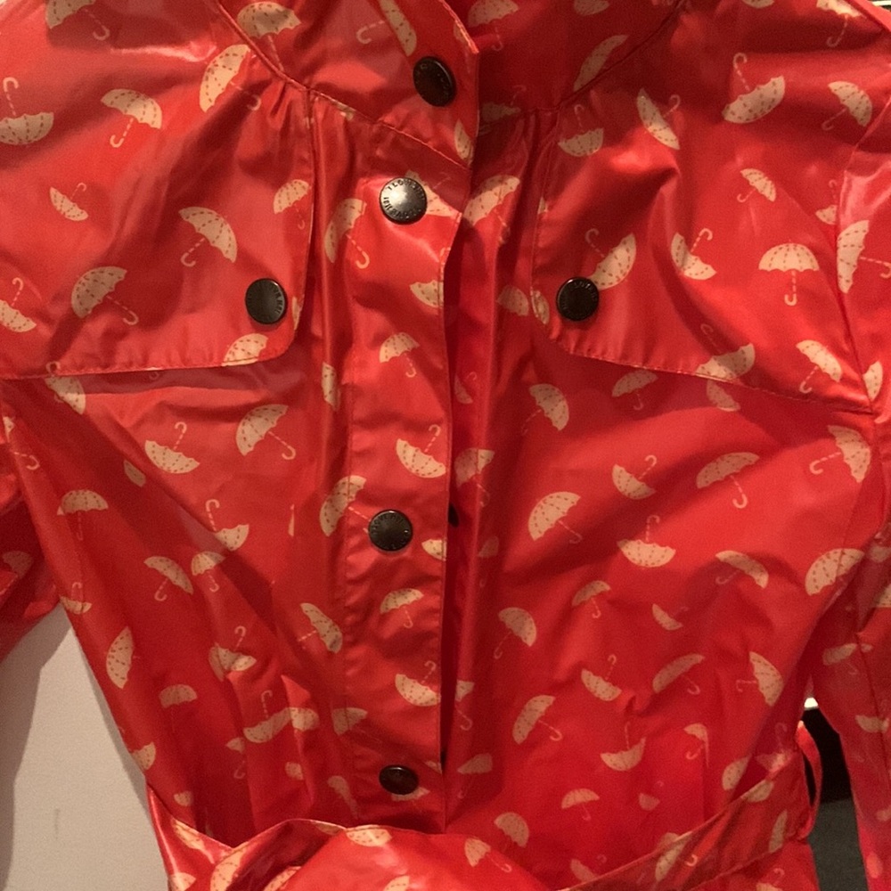 Rain coat - Picture 5 of 14